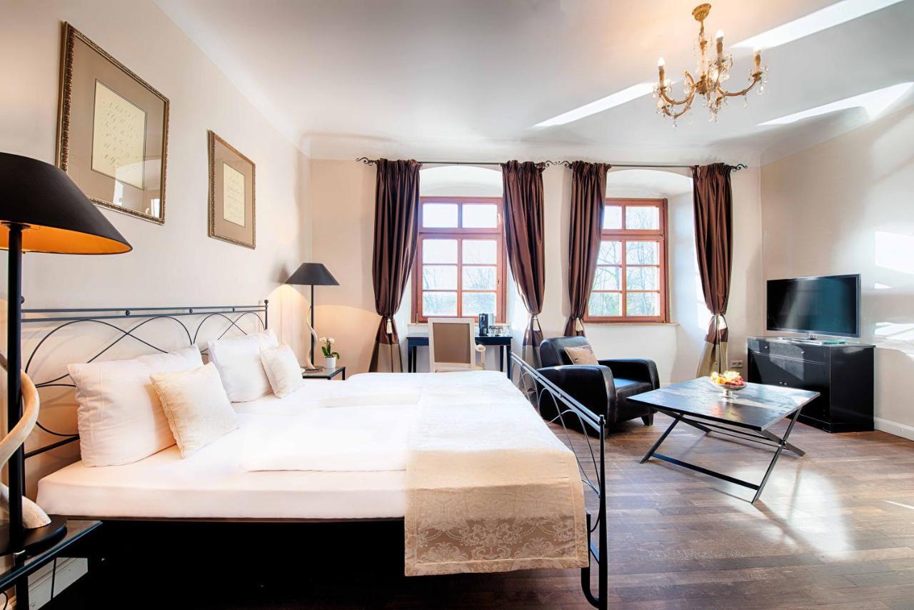 Hotel Schloss Lehen Bad Friedrichshall Bagian luar foto